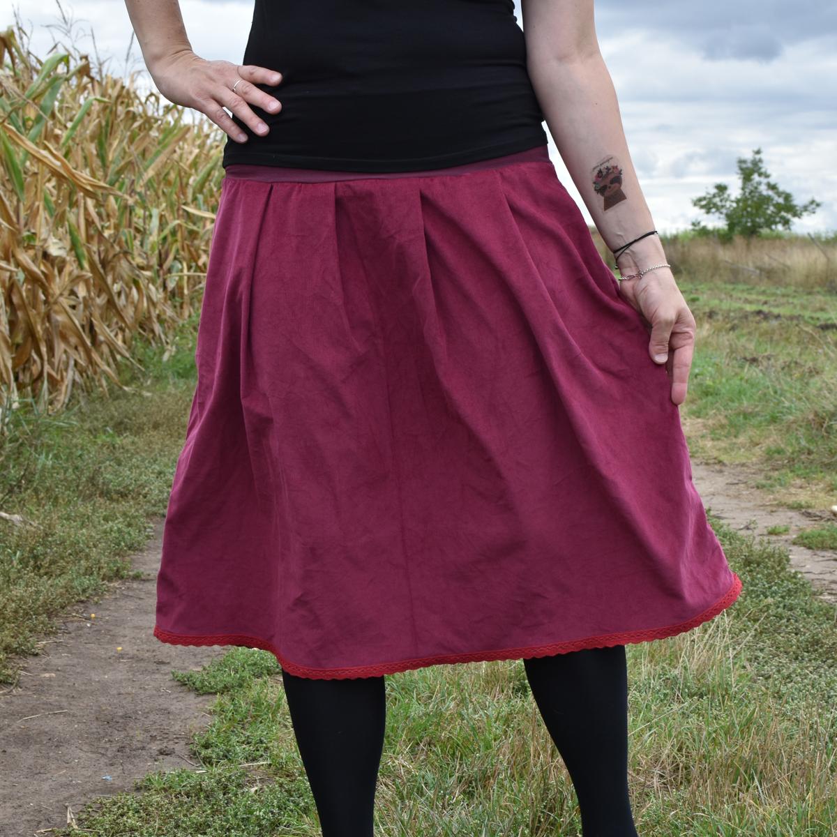 Manšestrová s krajkou - bordo